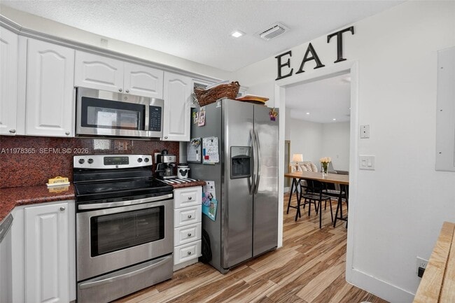 Building Photo - 7016 SW 103rd Pl