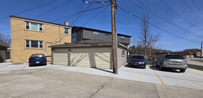 Building Photo - 315 W Prospect Ave