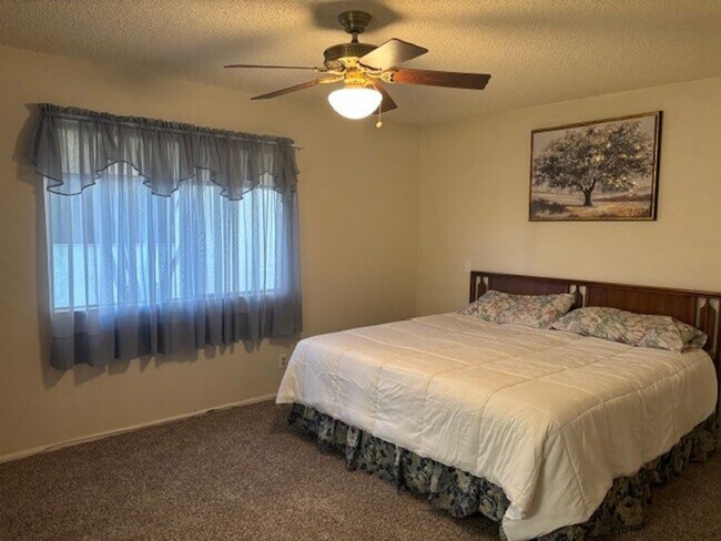Building Photo - 982 Leisure World