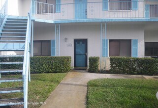 Building Photo - 6460 River Run Blvd
