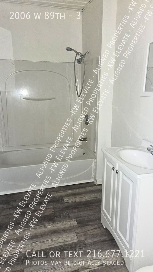 Building Photo - 2006 w 89th-3