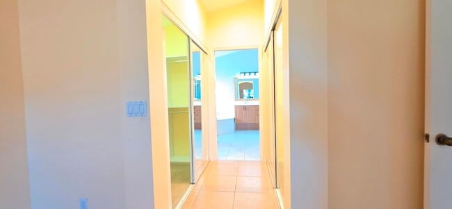 Building Photo - 7299 Lugano Dr