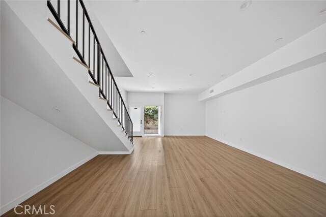 Building Photo - 534 E San Jose Ave