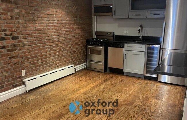 Primary Photo - 3 bedroom in New York NY 10003
