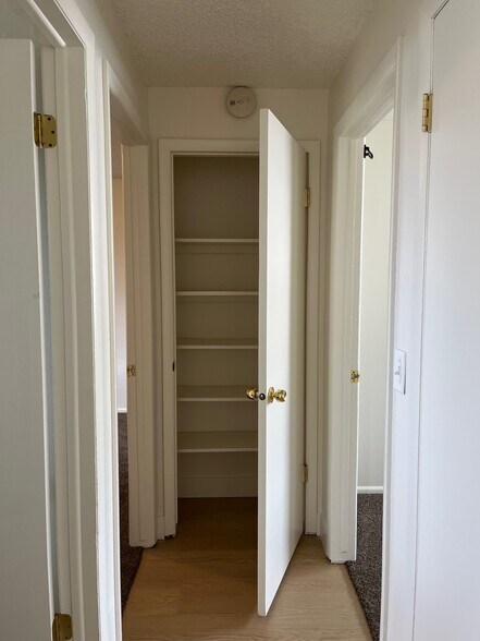 linen closet - 640 E 100 S