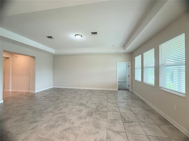 Building Photo - 4921 Lotta Ct