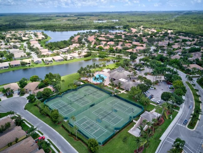 Building Photo - 8654 Lineyard Cay