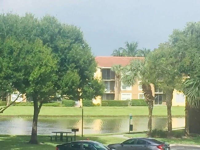 Building Photo - 15115 Michelangelo Blvd