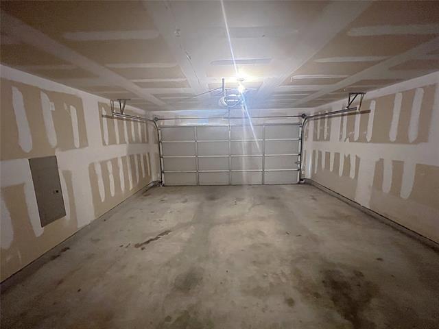 Building Photo - 1616 Logan Dr