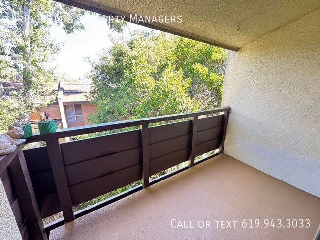 Building Photo - 1625 Hotel Cir S