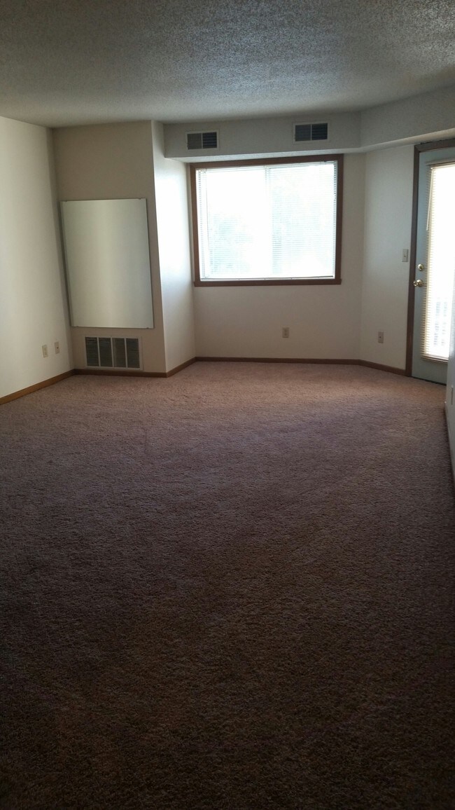 Building Photo - Rose Terrace