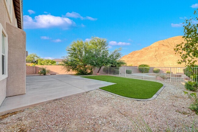 Building Photo - 1st MONTH FREE! Lone Mountain Heights Luxu...