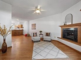 Building Photo - 515 Potter St