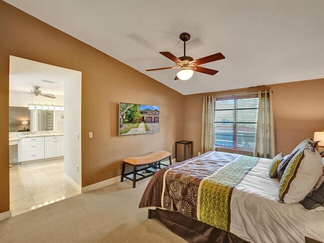 Building Photo - 9113 Vineyard Lake Dr