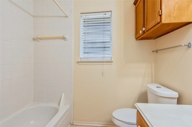 Building Photo - 18755 Highland Trail