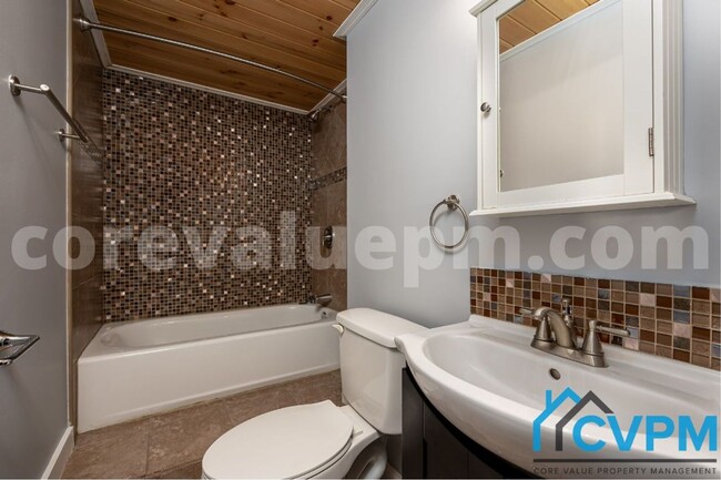 Building Photo - 7805 Citadel Dr