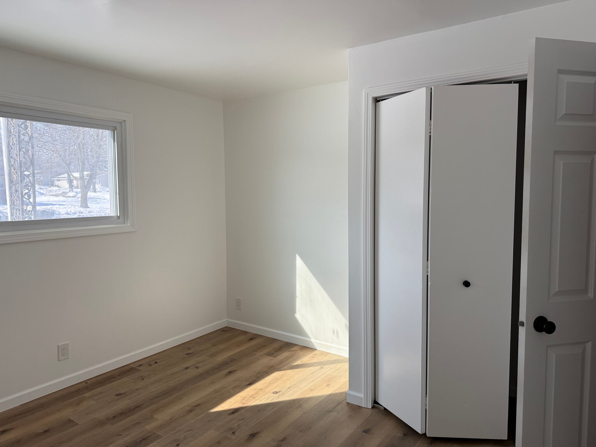 Building Photo - 673 W Factory St