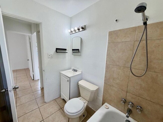 Building Photo - 4627 19th Ave S