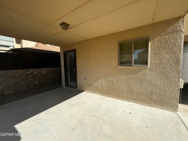 Building Photo - 4029 Hueco Land Ln