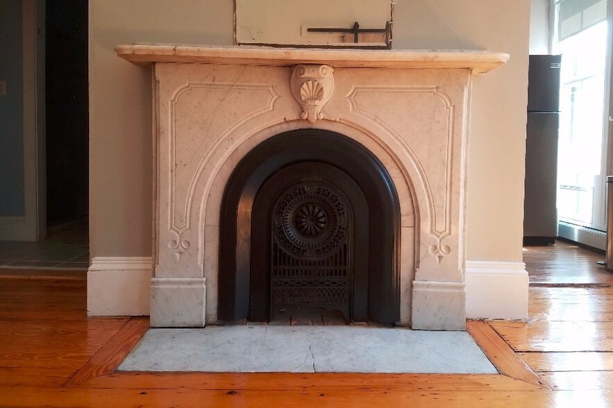 Marble Fire Place - 178 Bowen St