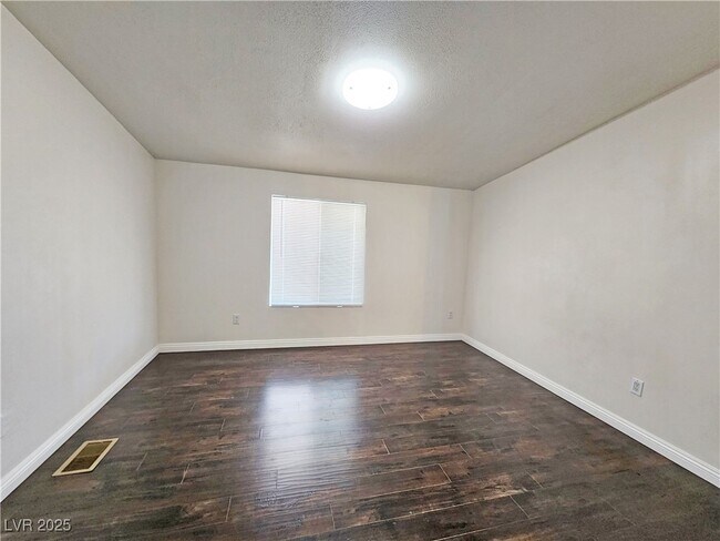 Building Photo - 1270 Landmark Ave