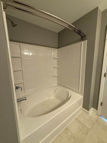 Building Photo - 5410 Perlou Ln