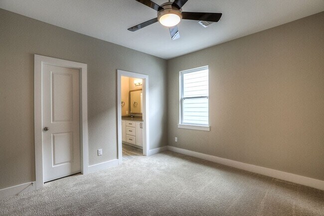 Building Photo - 3619 Alba Rd