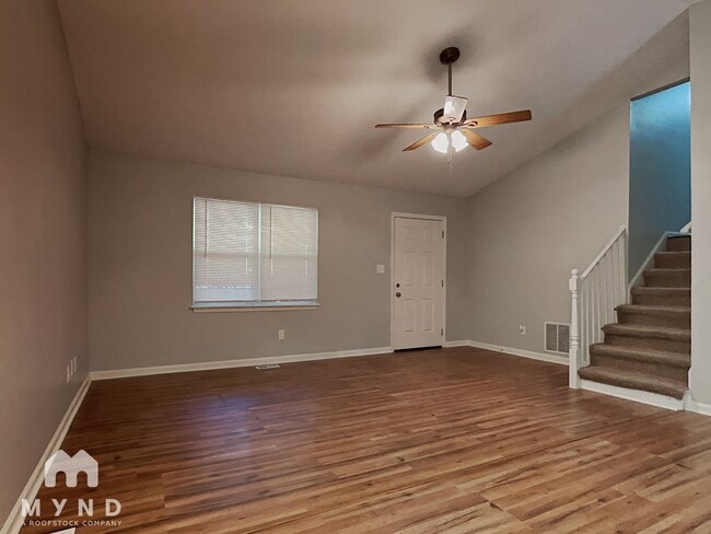 Building Photo - 239 William Dr