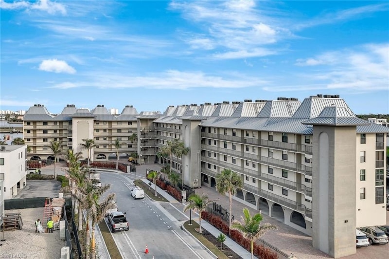 Building Photo - 271 Southbay Dr