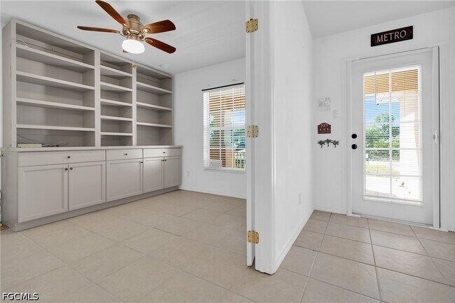 Building Photo - 2610 40th St W