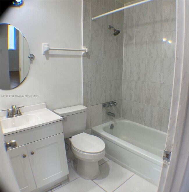 Building Photo - 5814 NW 22nd St