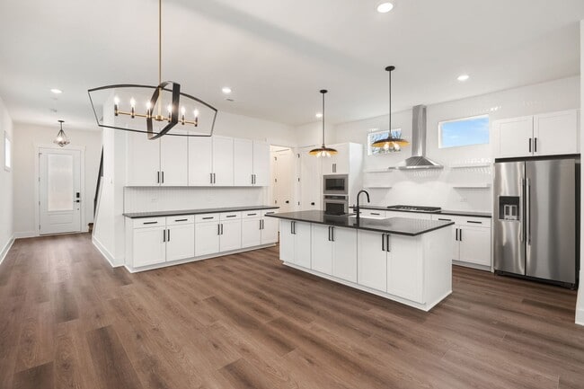 Building Photo - Gorgeous 4-bedroom, 4-bathroom Modern Home Durham, NC