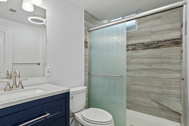 Building Photo - 1107 Beechwood Dr