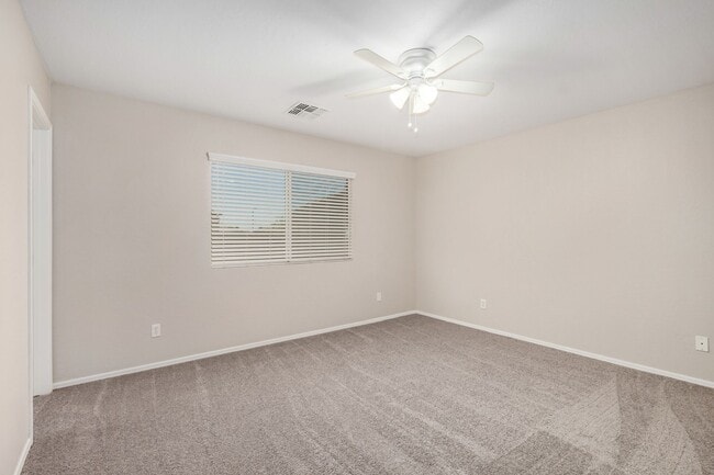 Building Photo - New Listing in Buckeye