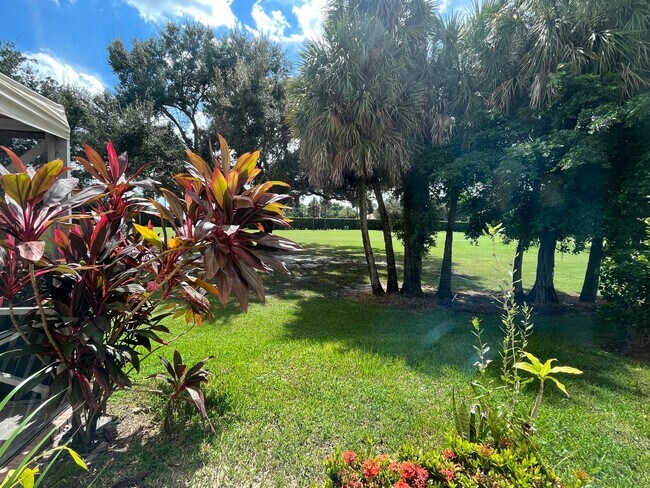 Building Photo - 7299 Panache Way