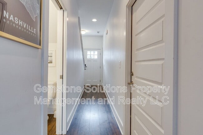 Building Photo - 300 Stewarts Ferry Pike