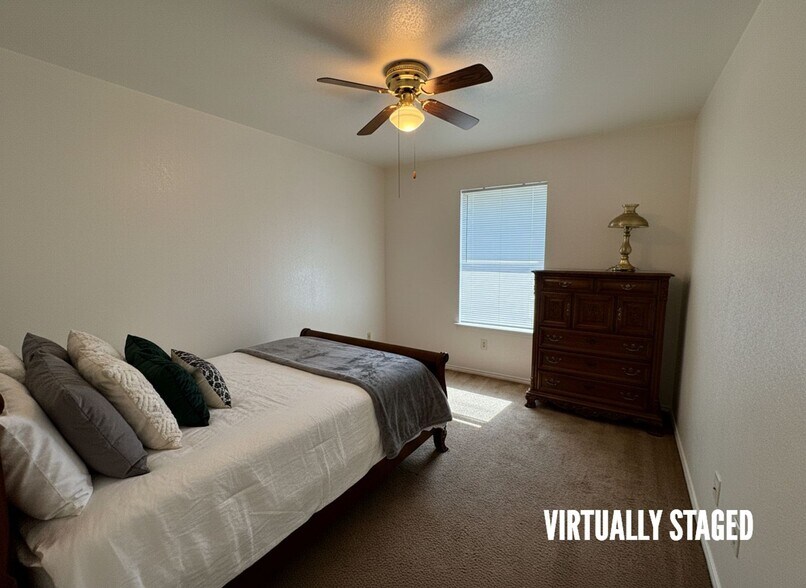 Building Photo - 1902 Windward Dr