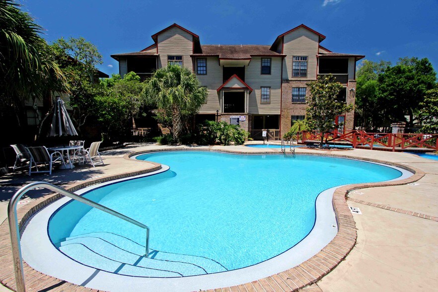Boardwalk Apartments 3130 W Lambright St Tampa FL 33614 Apartment
