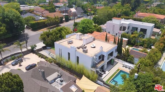 Building Photo - 12443 W Sunset Blvd
