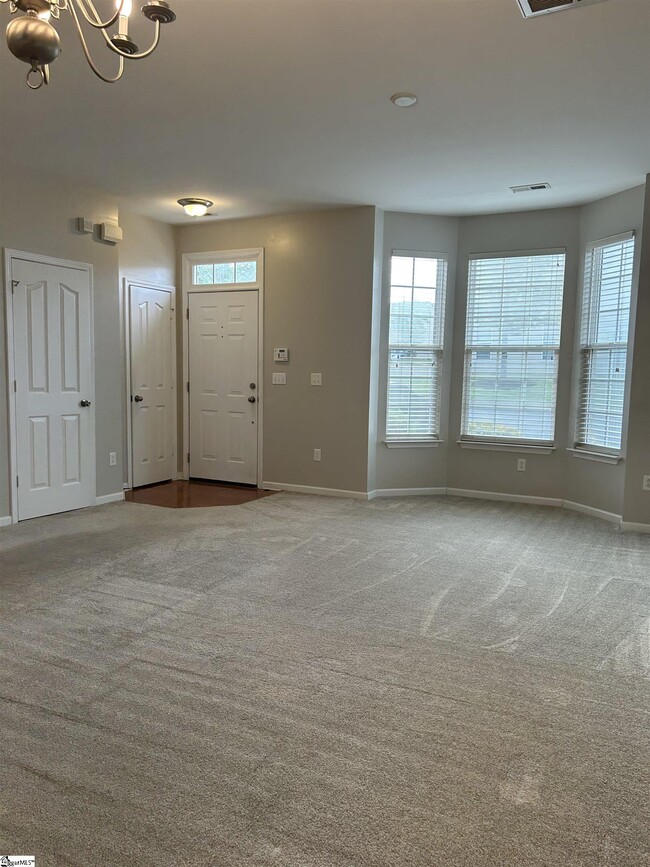 Building Photo - 134 Xander Dr