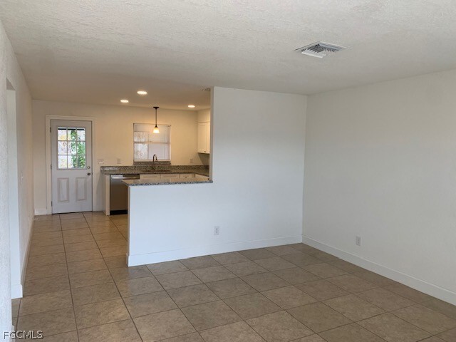 Building Photo - 11298 Summerwinds Ct