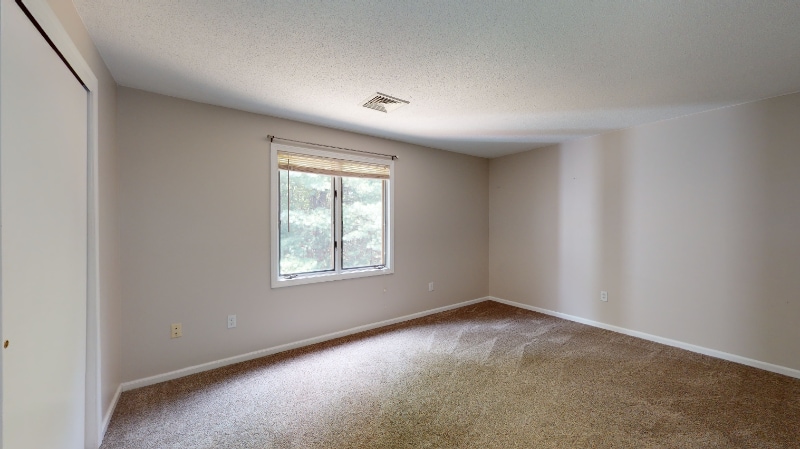 Building Photo - 84 Songbird Ln