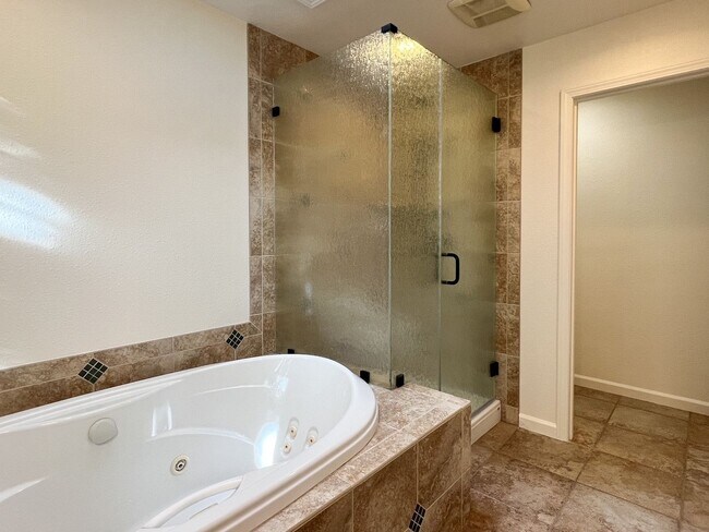 Building Photo - Charming 4 Bedroom Browns Valley Napa Home