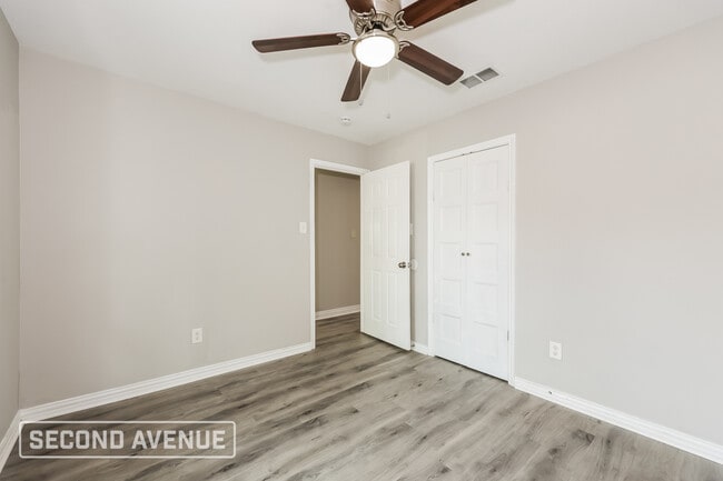 Building Photo - 2024 Lewiston Ave