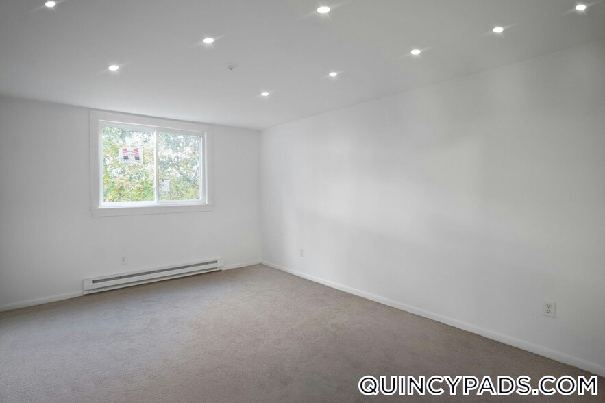 Building Photo - 59 Presidential Dr