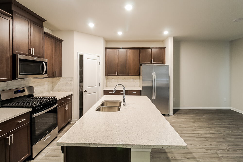 Building Photo - 859 Sara Mdw Rd