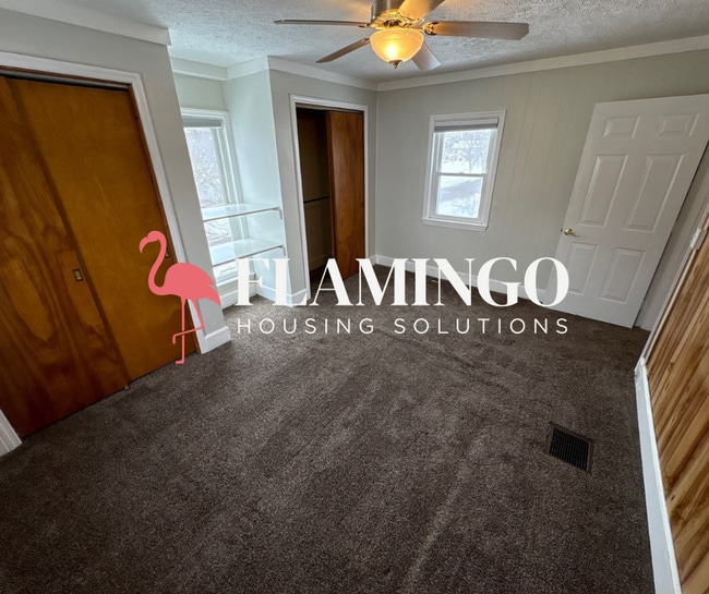 Building Photo - 214 W Main St