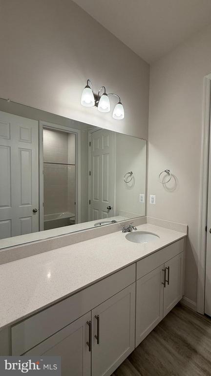 Building Photo - 7515 Oakham Dr
