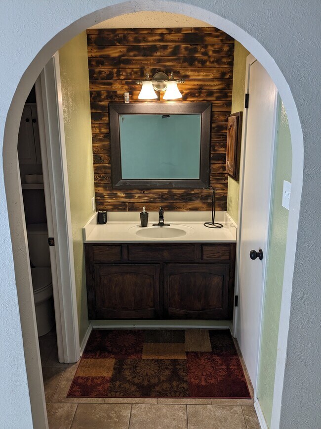 Building Photo - 4514 Cactus Trail