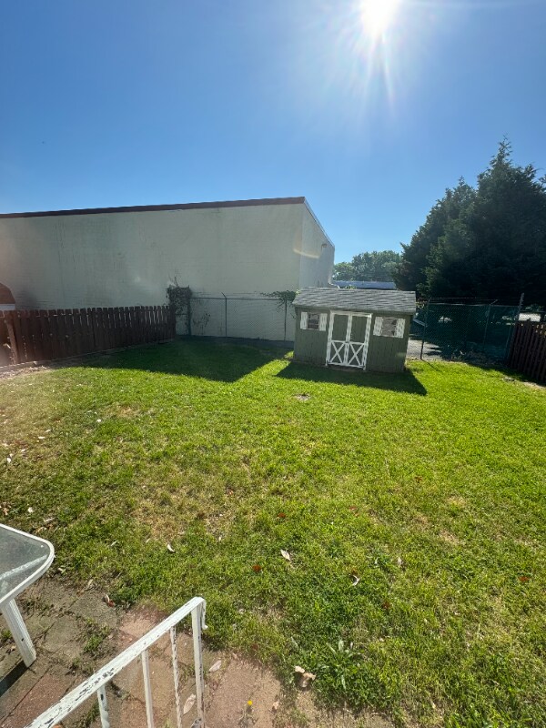 Building Photo - 107 Jansen Ave